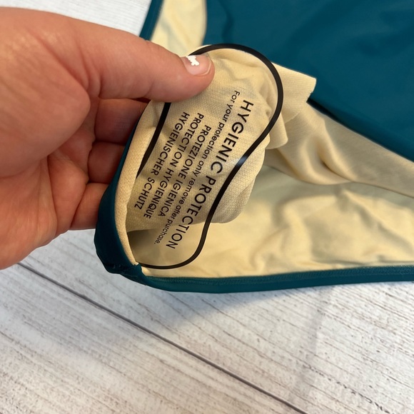 Swimsuits For All Teal Tie Shoulder One Piece Swimsuit Size 18 - Picture 4 of 9